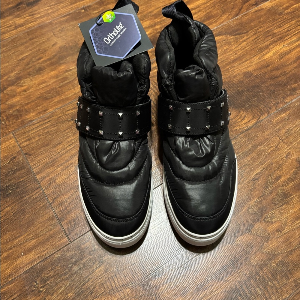 Black Michael Kors Sneakers
